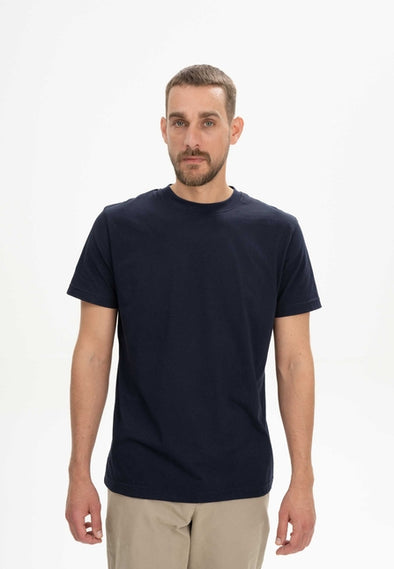 Mela Avan Navy Men's T-shirt