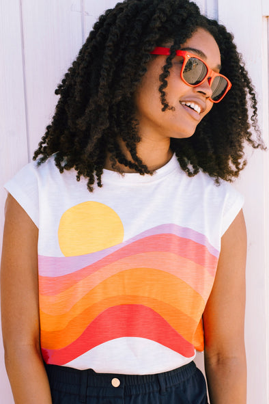 Sugarhill Brighton Chrissy Off-White Sun Set Waves Organic Cotton T-shirt