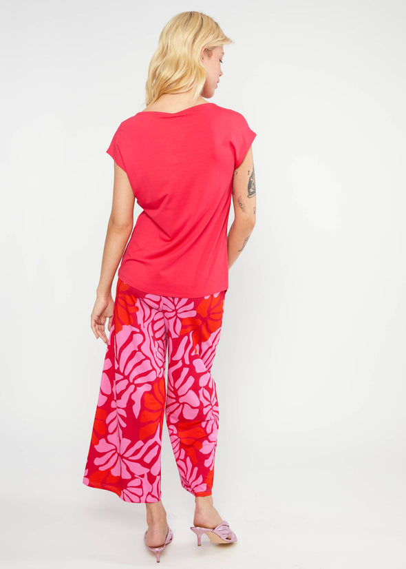 Blutsgeschwister Bold Ruby Red Breezy Flowgirl Top