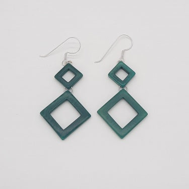 La Tagua Manufactura Emerald Karyret Earrings