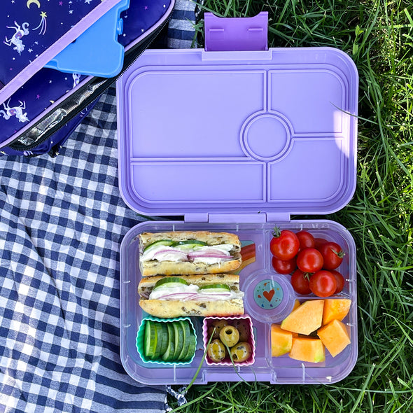 Yumbox Tapas 4 Compartment Seville Purple Lunchbox with Rainbow Tray